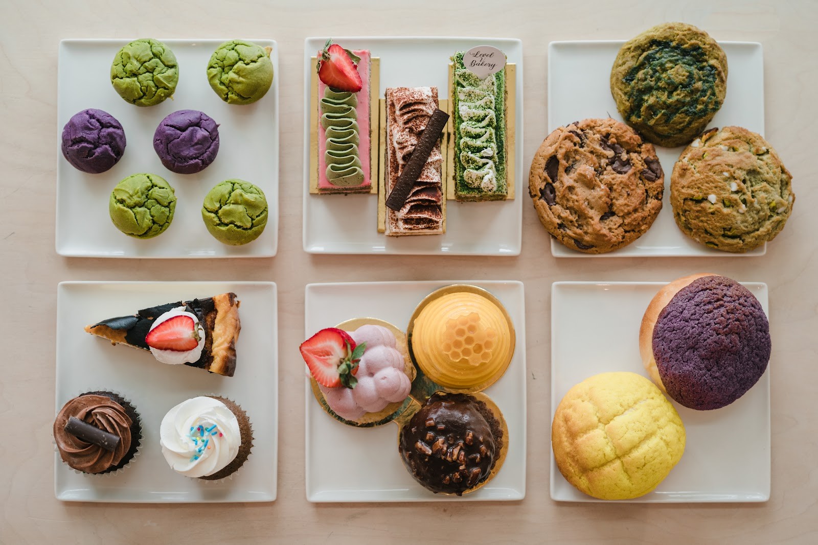 LEVEL V BAKERY: food & drinks