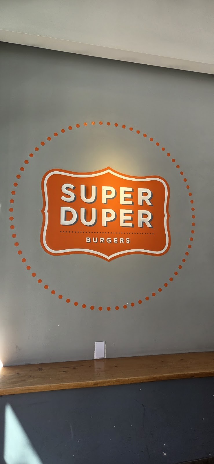 Super Duper Burgers: the place