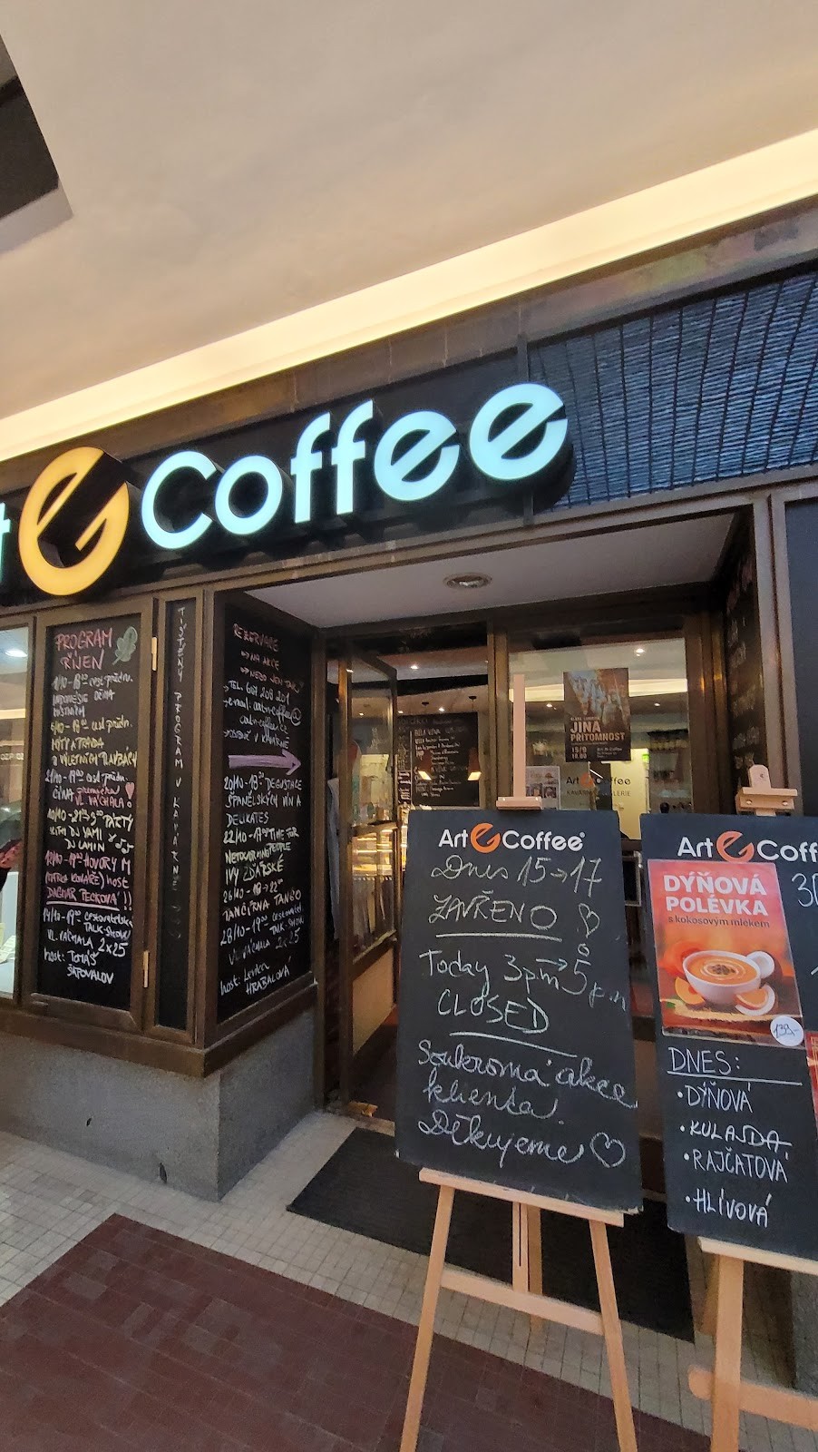 Art-n-Coffee: the place