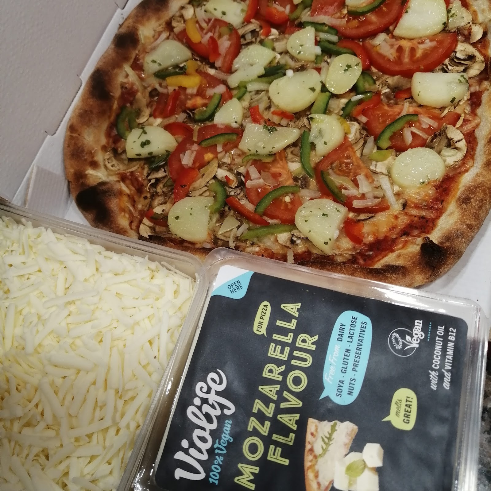 La mia pizza paris 14 :Pizzas Classique & Vegan,Option Pizza SANS GLUTEN**: food & drinks