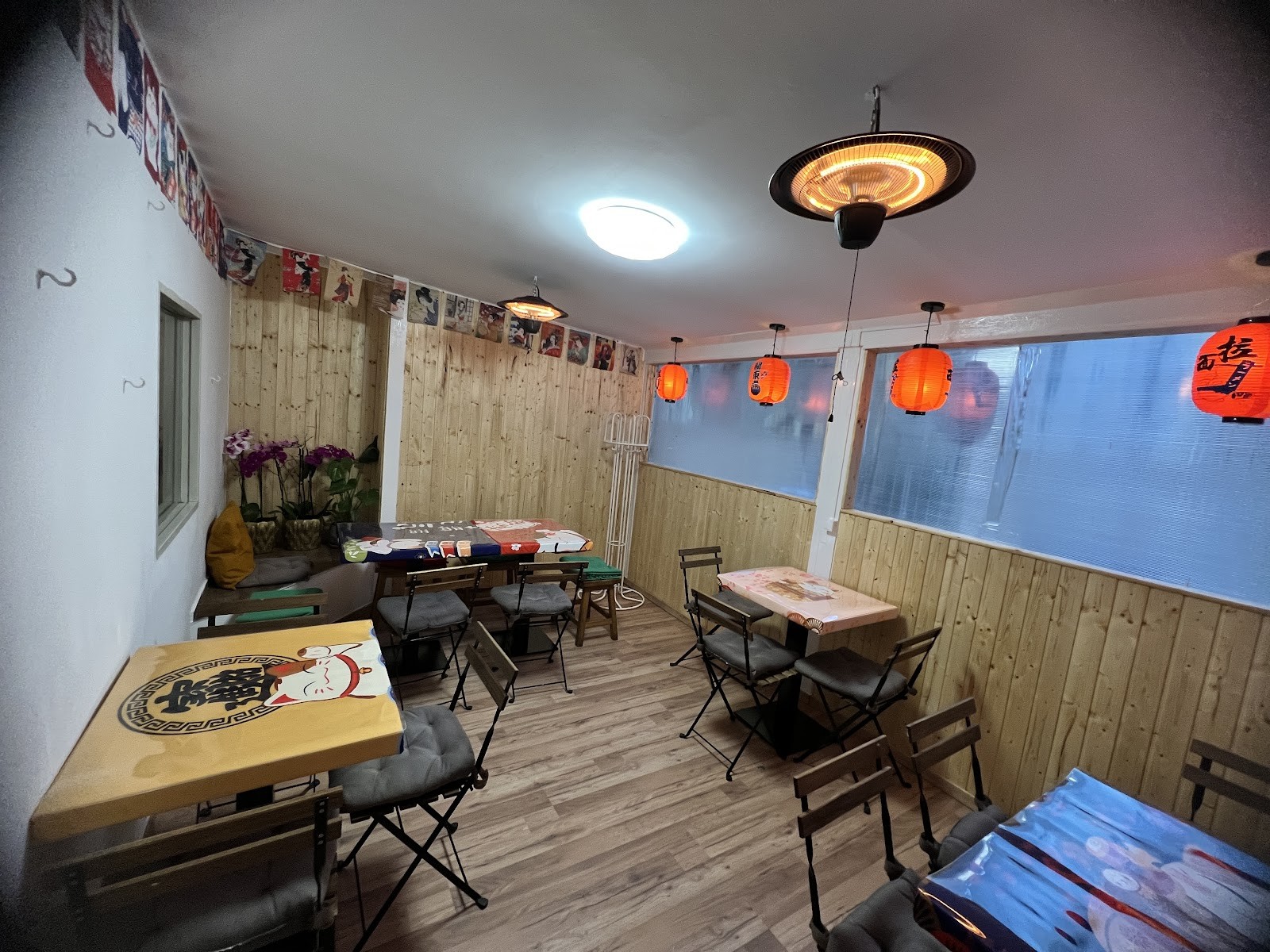 Miska Ramen Bar-za muzeem: the place