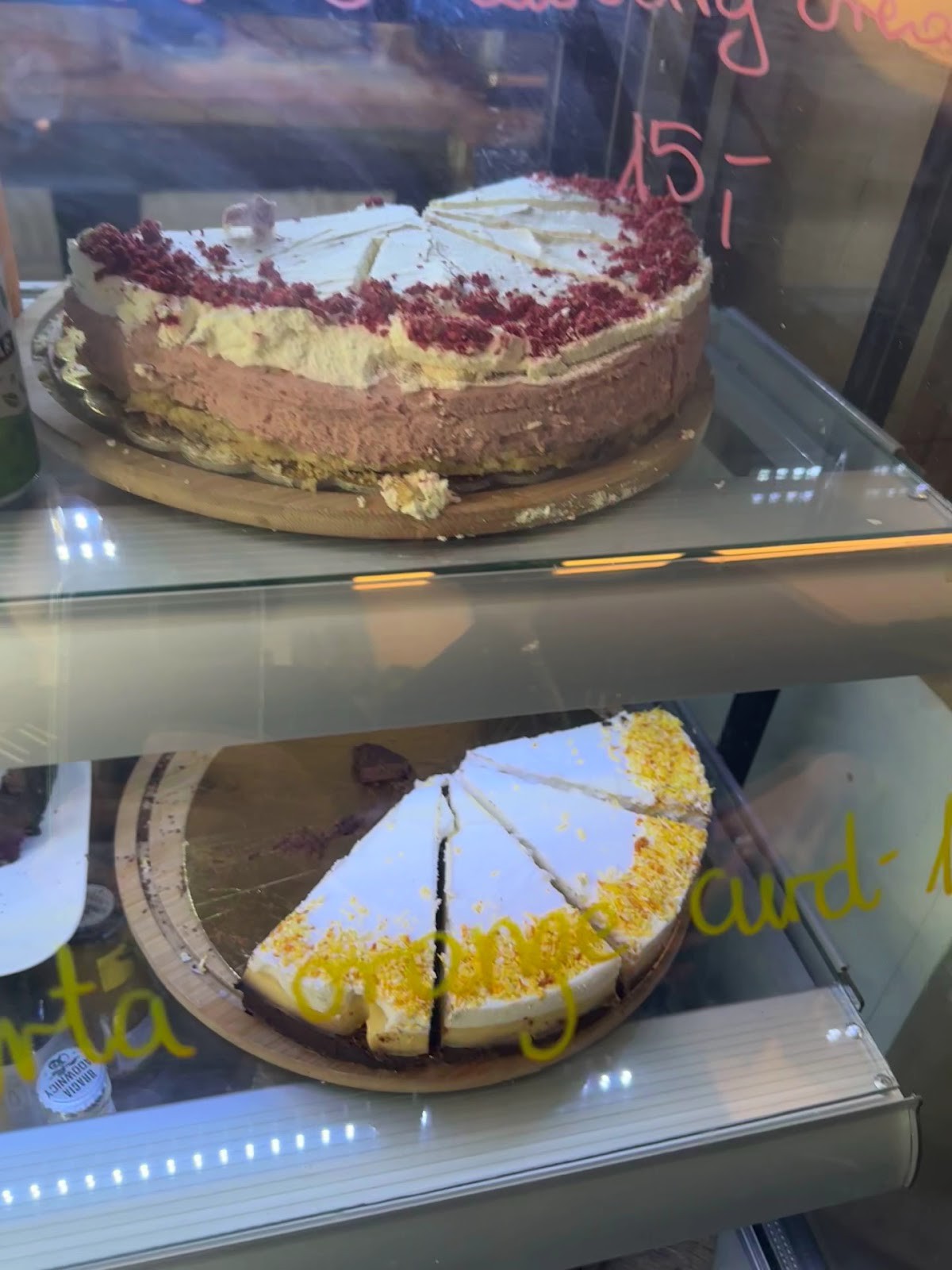 Turlaj Klopsa: food & drinks