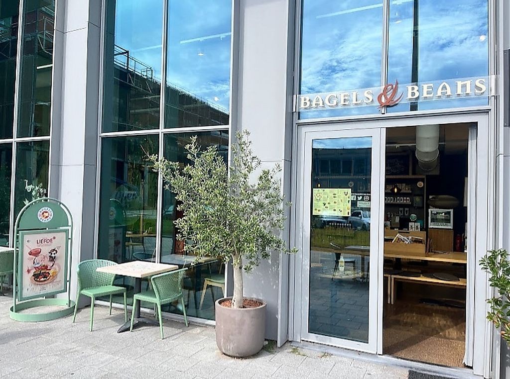 Bagels & Beans NDSM: the place