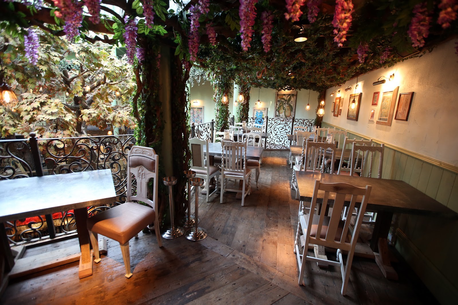 The Botanist Newcastle: the place
