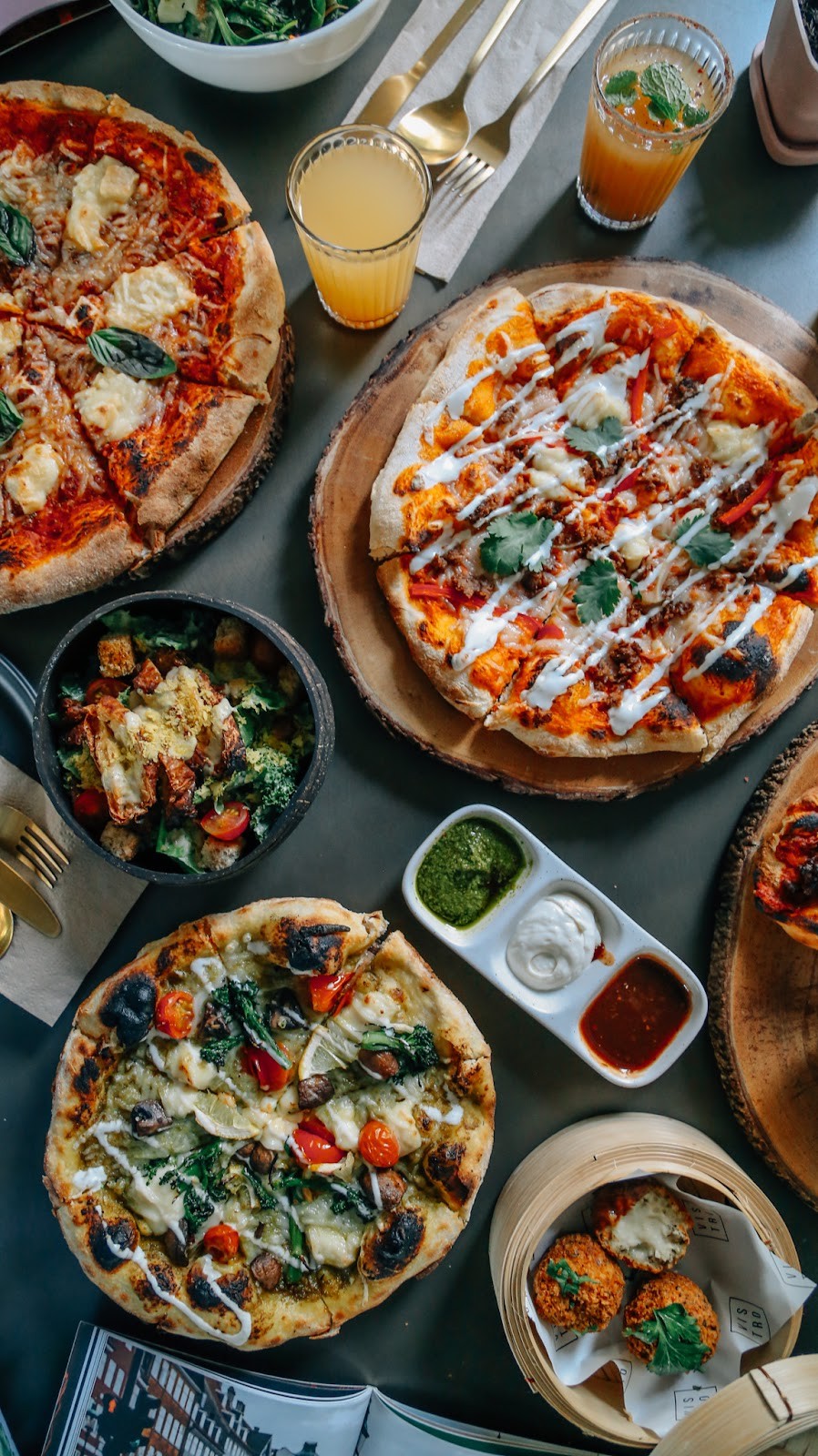 VIZZA: food & drinks