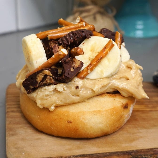 Cinnaholic: food & drinks