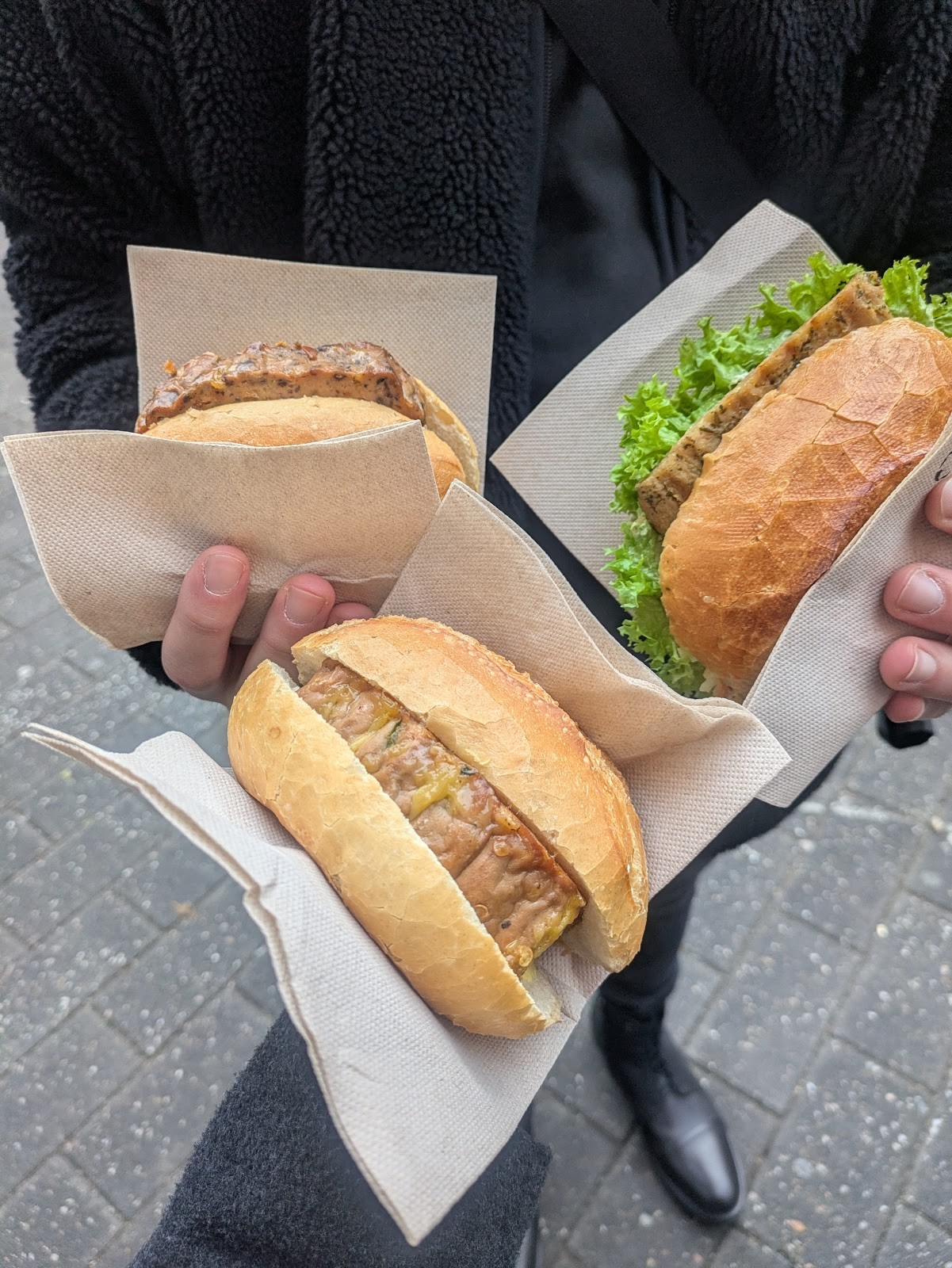 Die Vegane Fleischerei Köln - Lebensmittelhandel mit Frischetheke und Imbiss, Catering: food & drinks