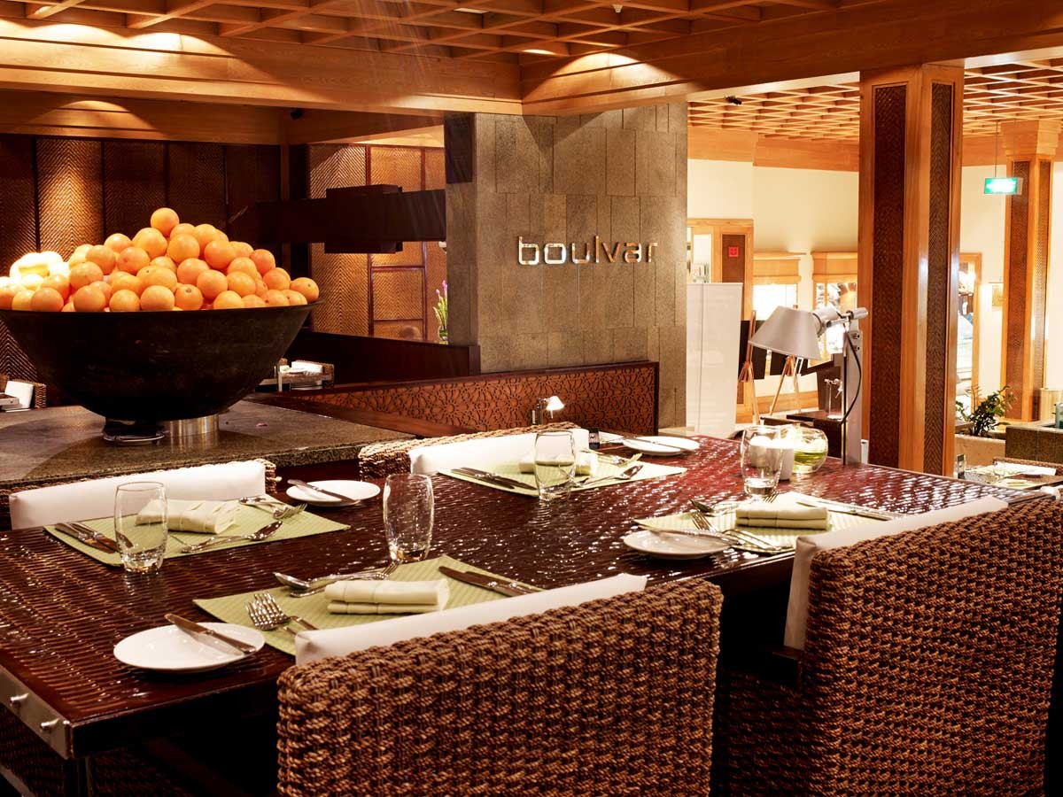 Boulvar: the place
