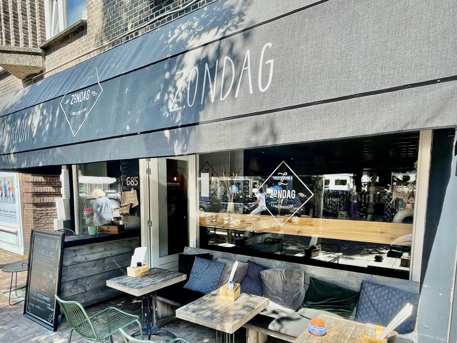 Lunchroom Zondag: the place
