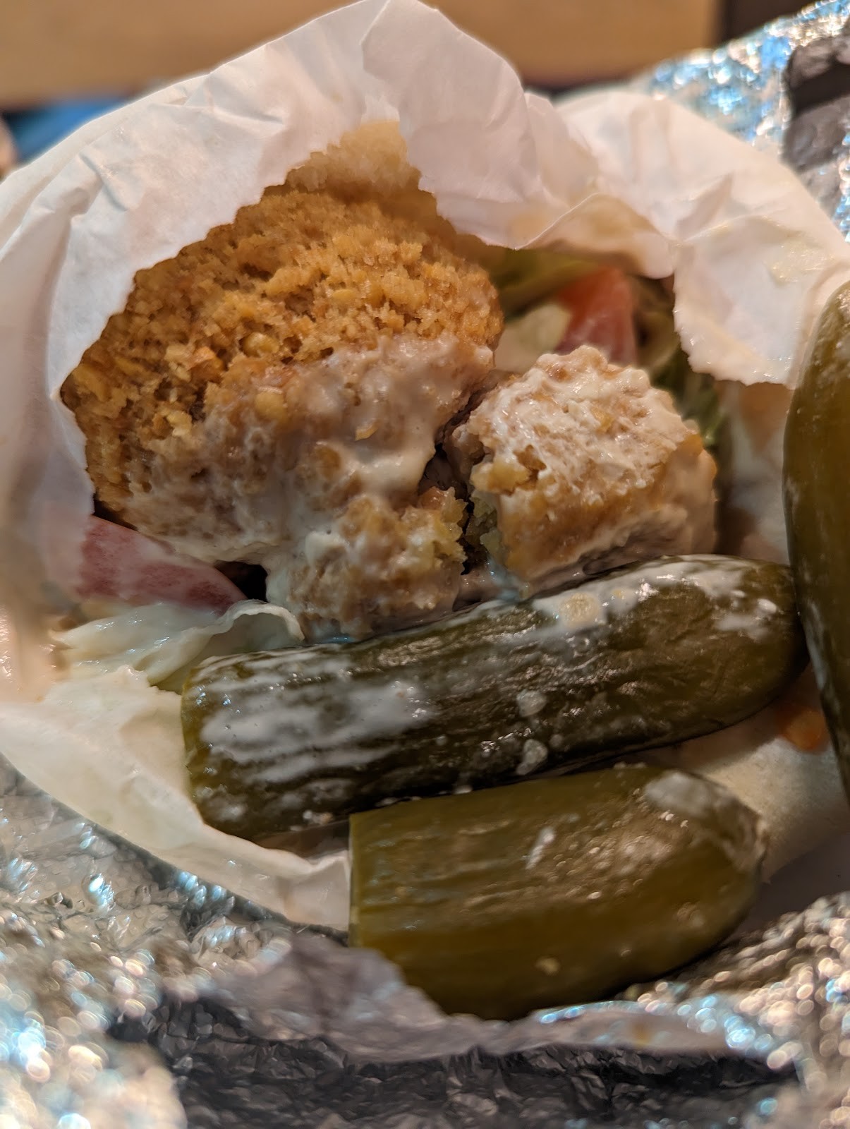 Moshe’s falafel: food & drinks