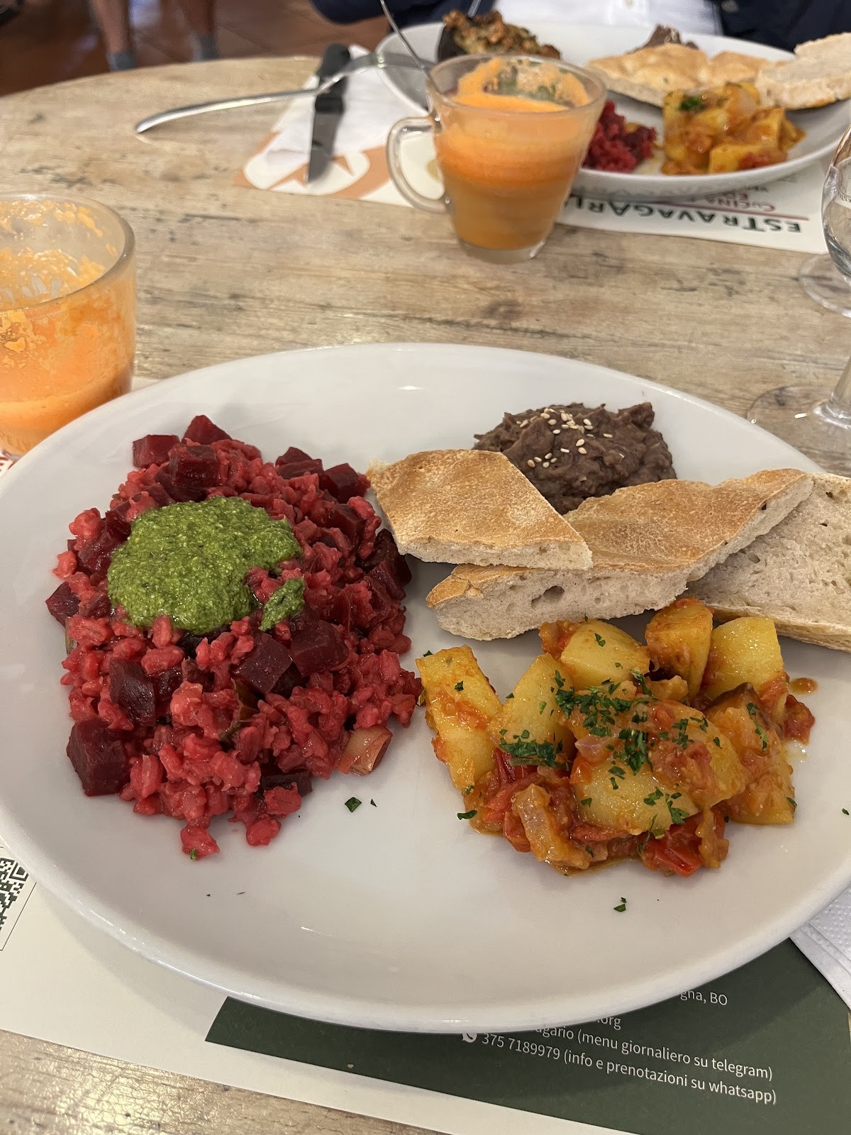 Estravagario: food & drinks