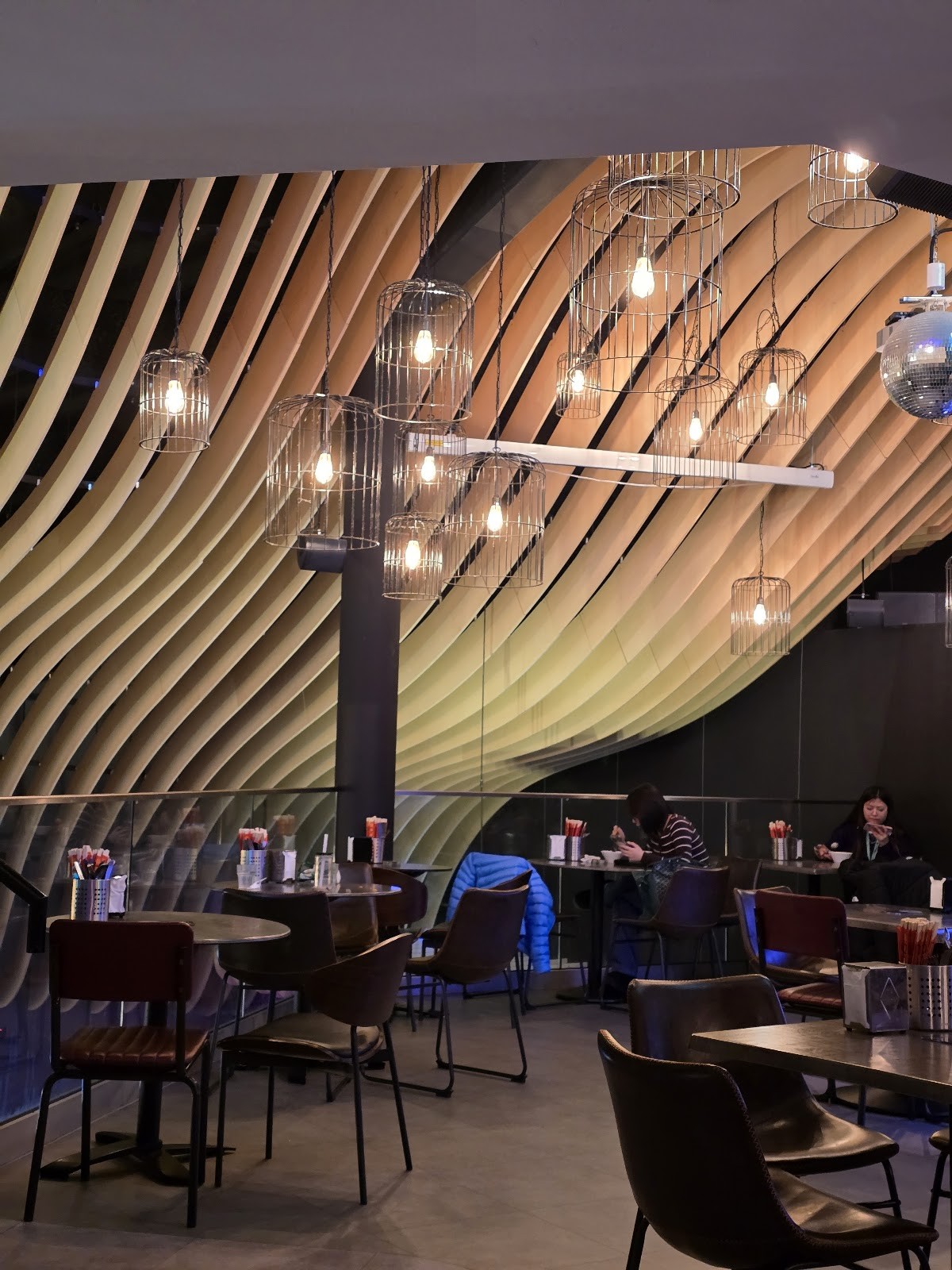 Hello Oriental: the place
