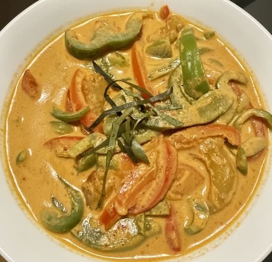 Urban Vegan Thai Cuisine: food & drinks