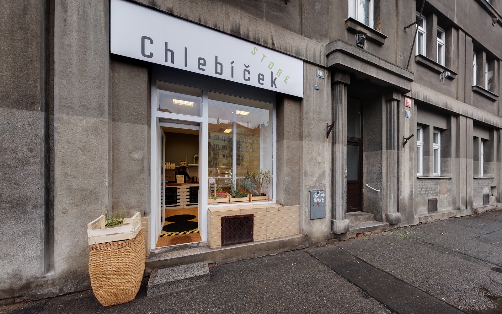 Chlebíček store: the place