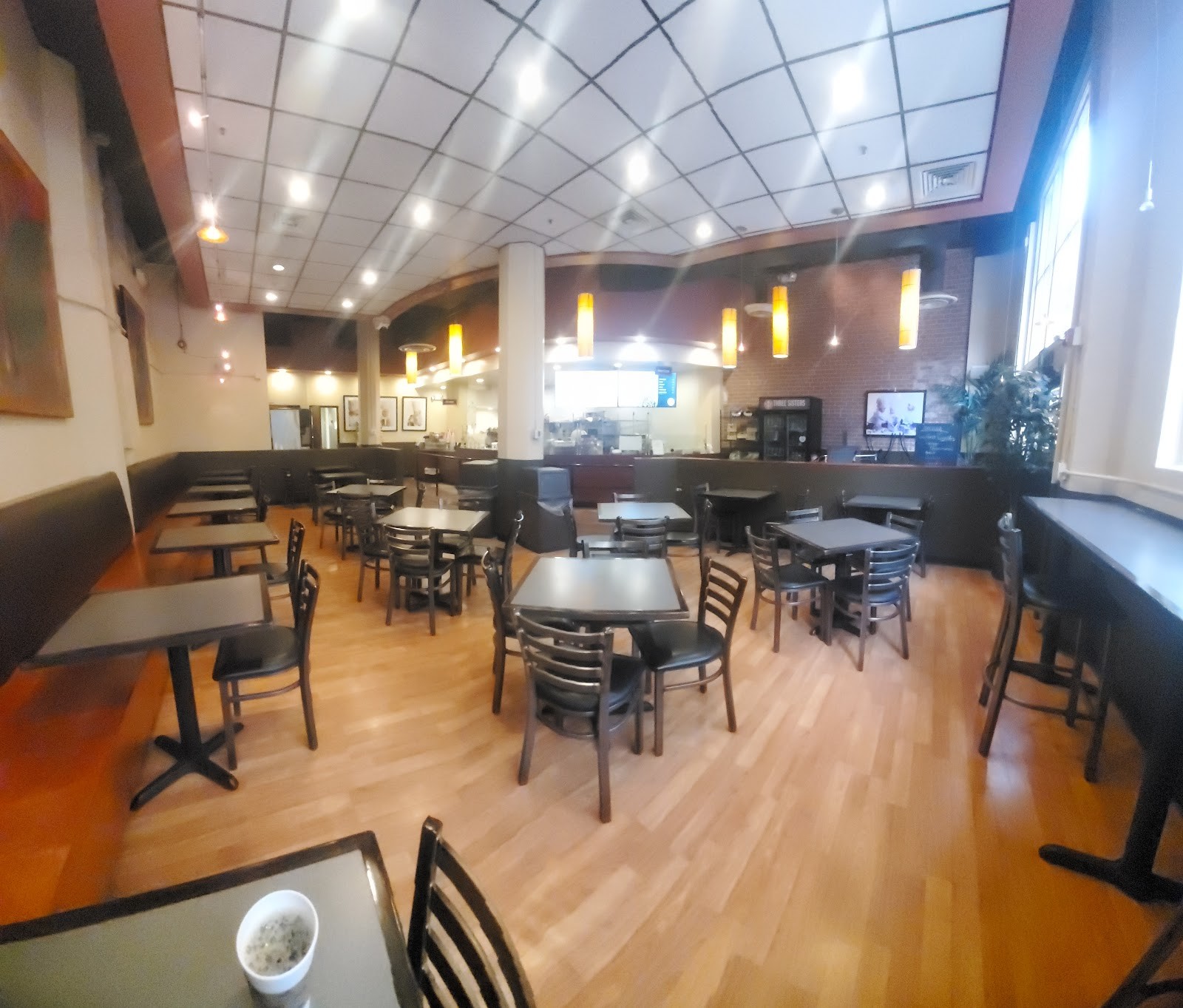 Three Sisters Cafe & Catering: the place