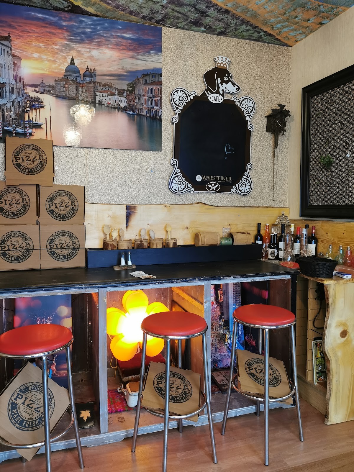 MORO PIZZA: the place