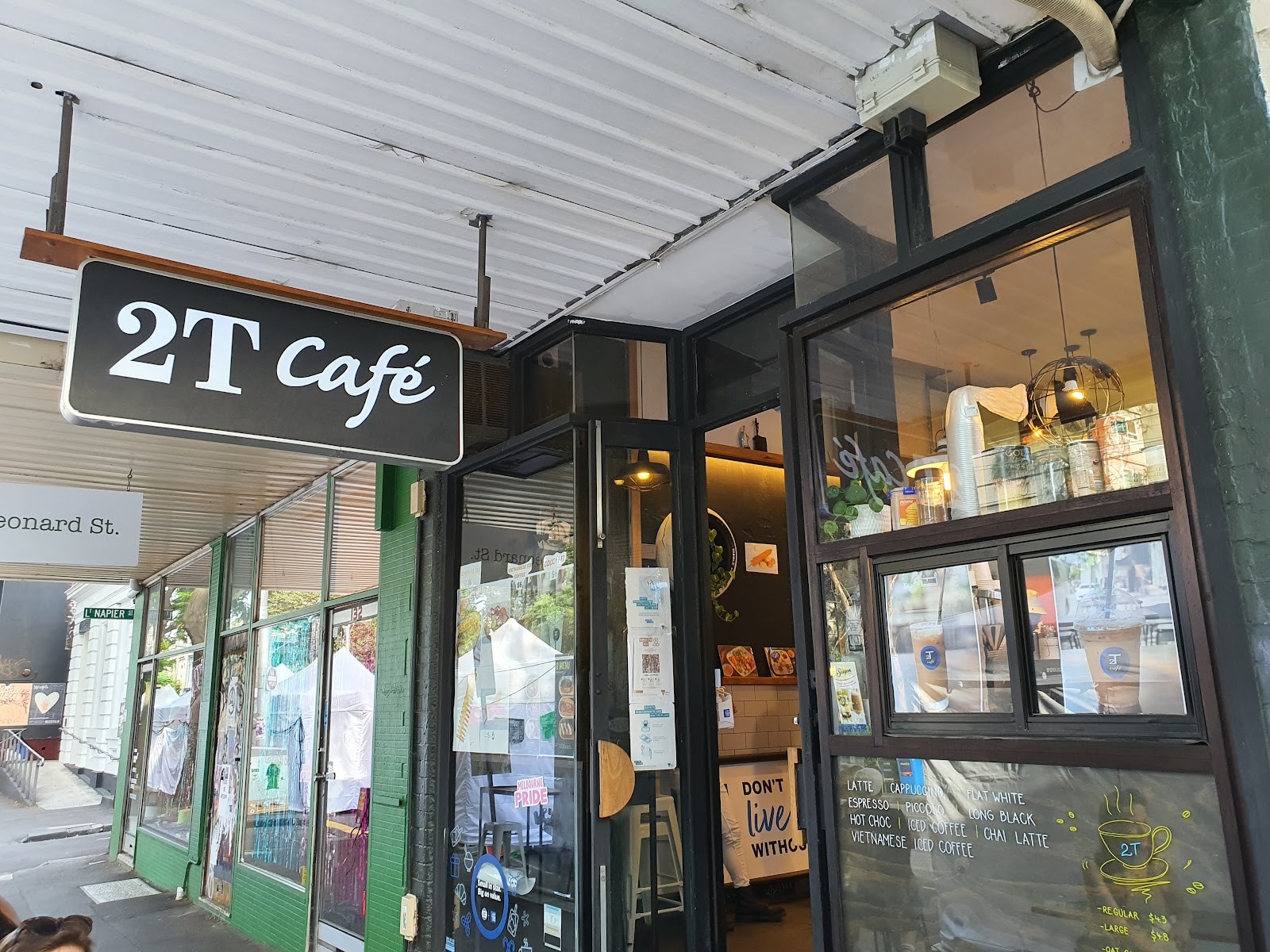 2T Cafe: the place