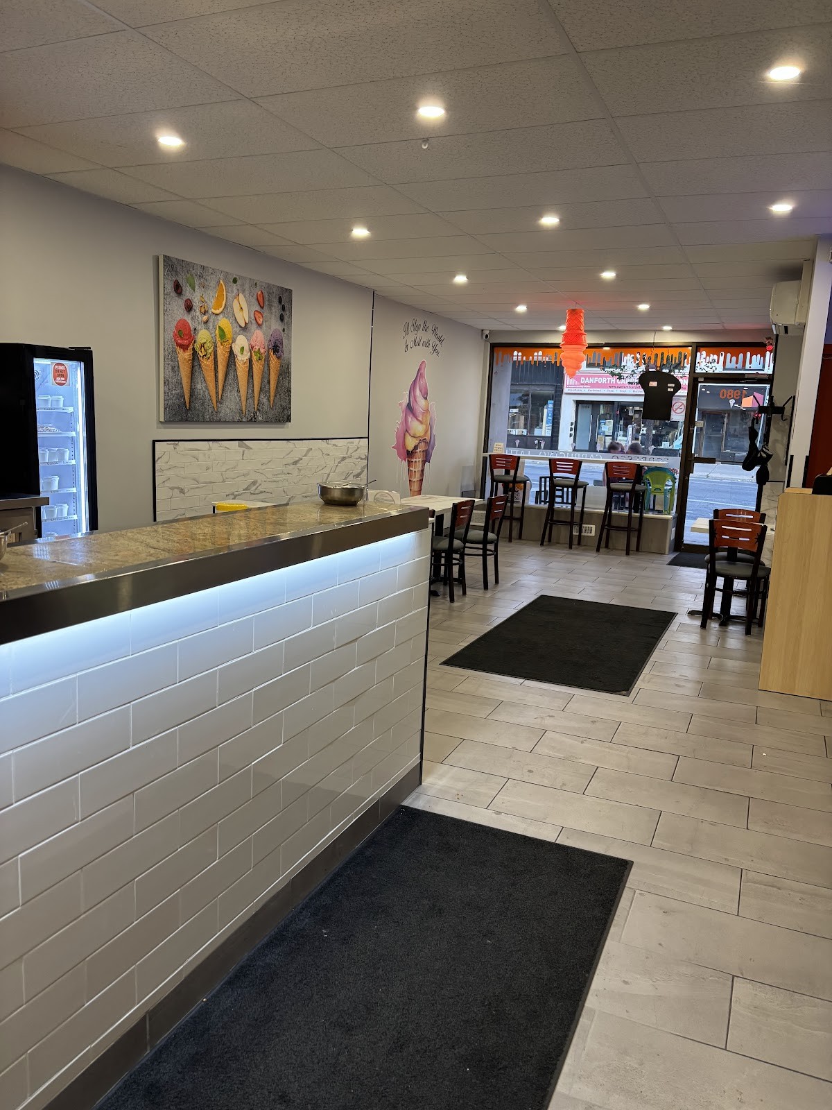 Gelato On The Danny: the place