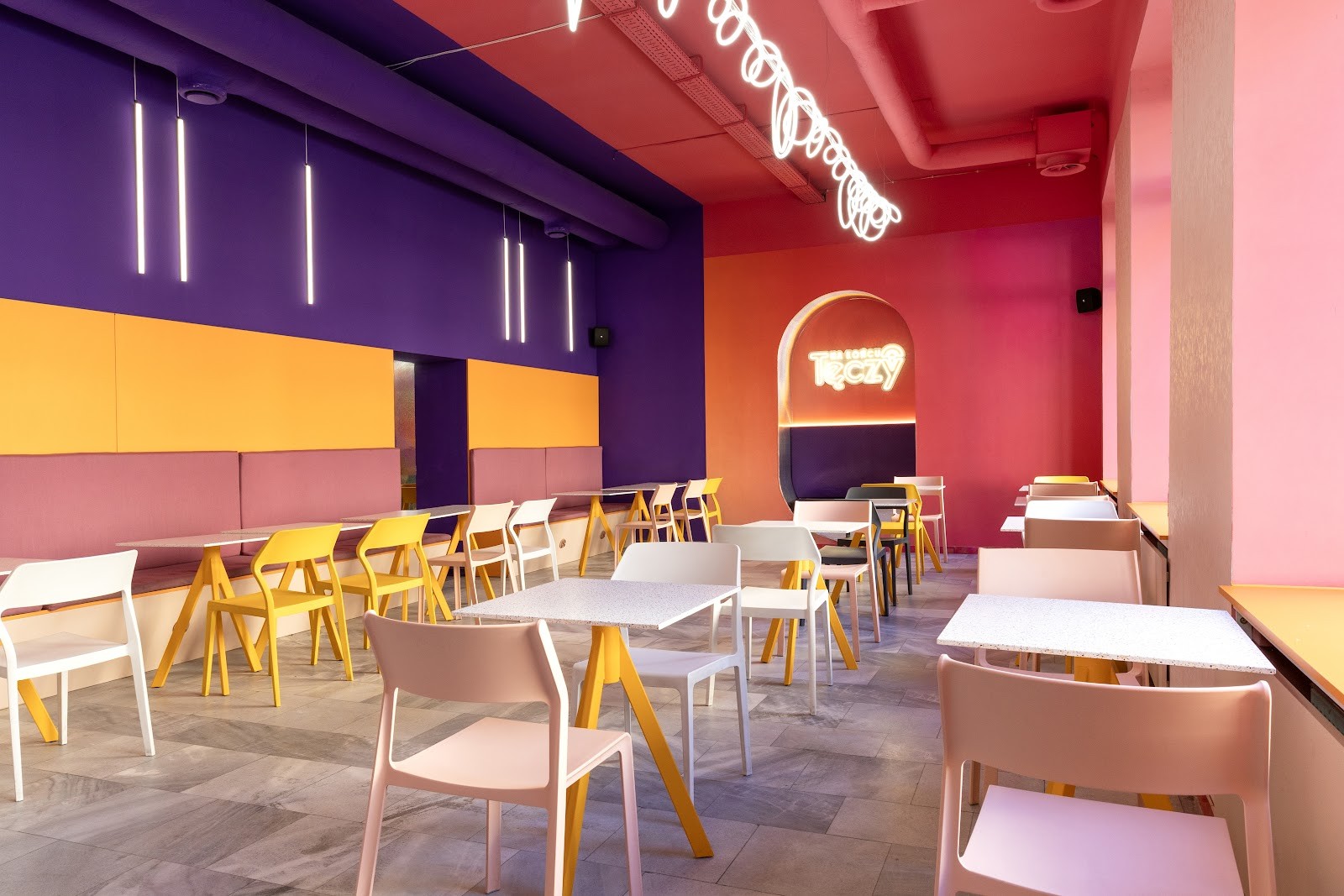 🍦Na Końcu Tęczy🍦: the place