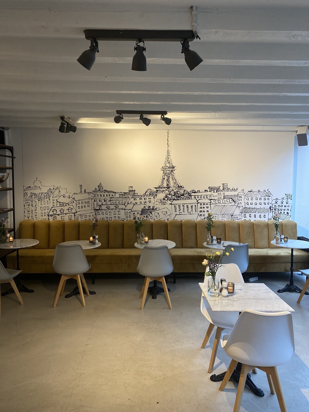 Petit Lou: the place