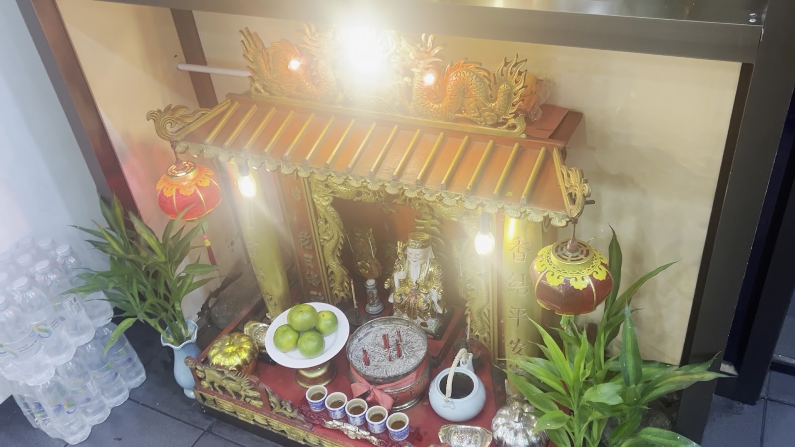 Khun Aeo Vegetarian Restaurant: the place