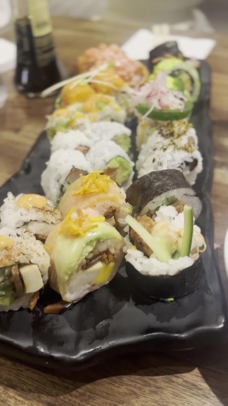 OPLANTE Vegan Sushi & Wok Végétalien Montreal (x Yuan): photo