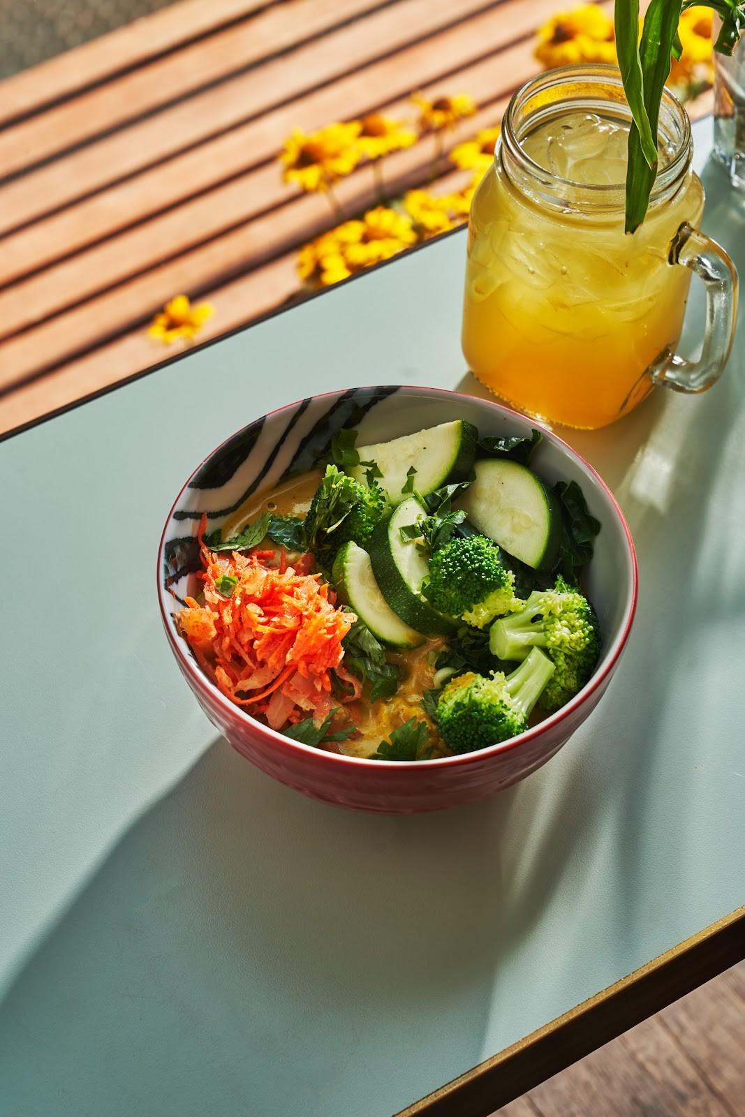 Le Botaniste: food & drinks