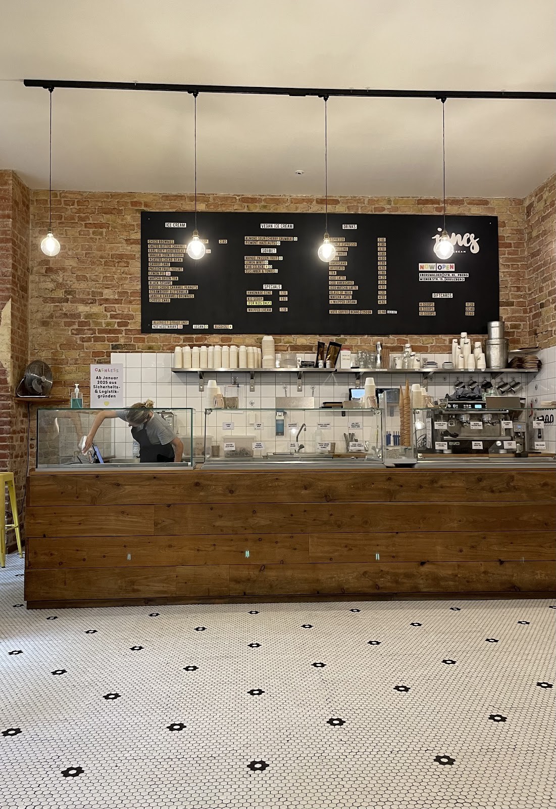 Jones ice cream: the place