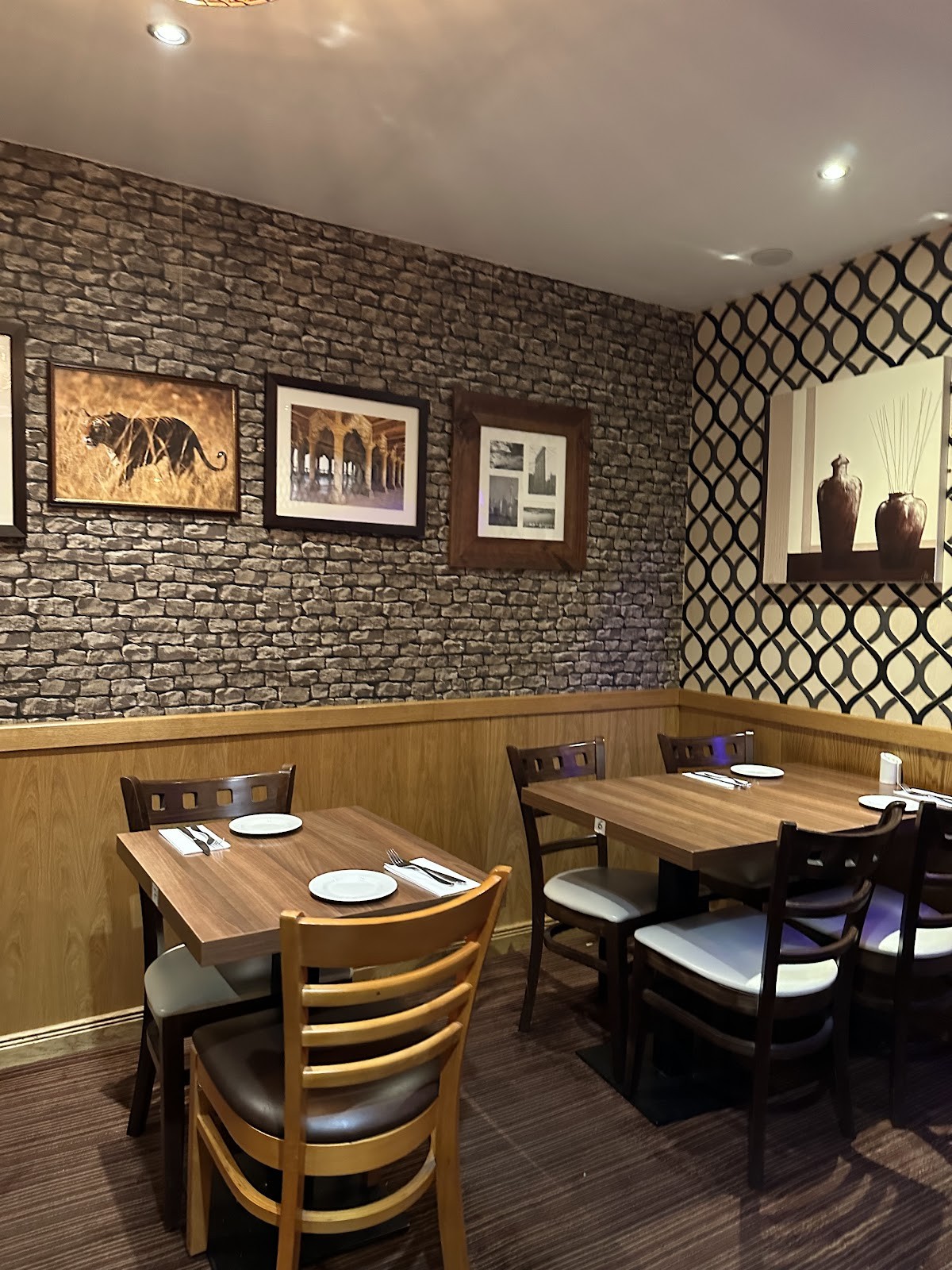 Indian Lounge Edinburgh: the place