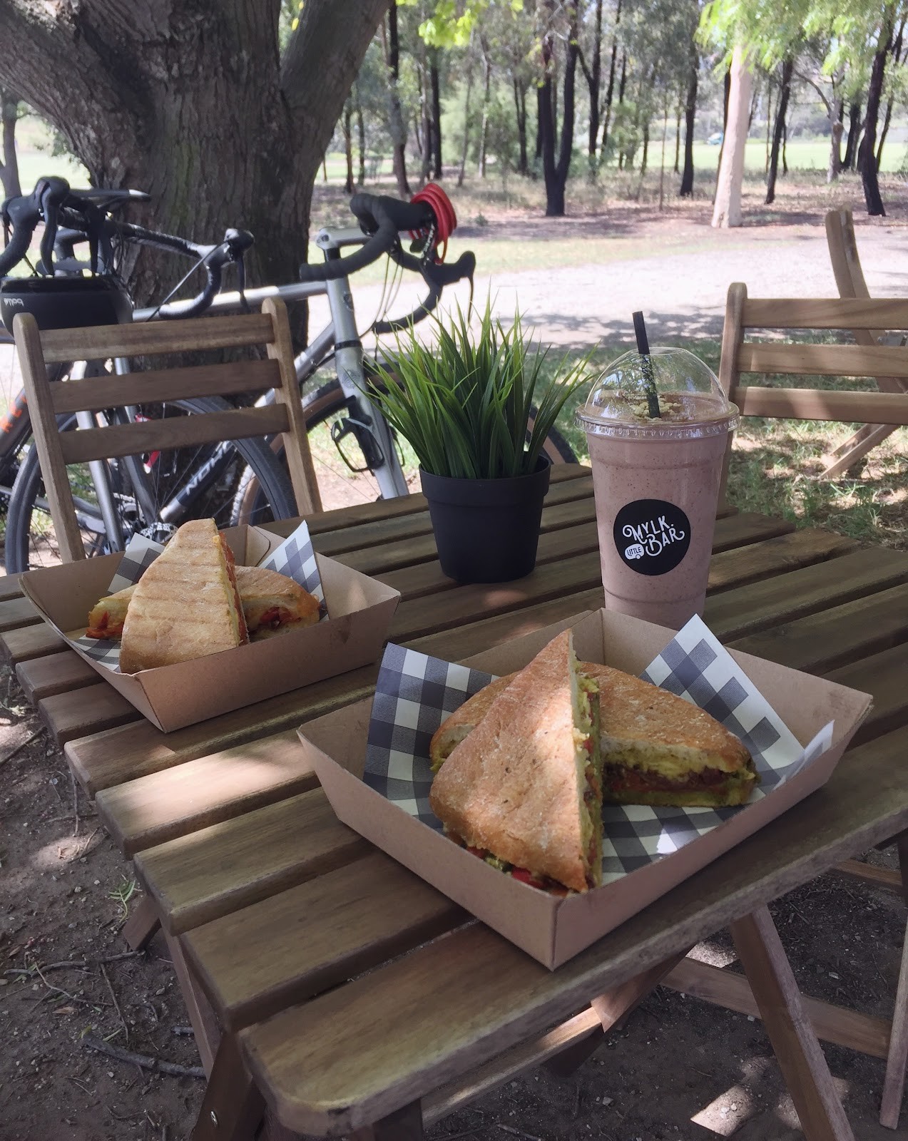 Little MylkBar: food & drinks