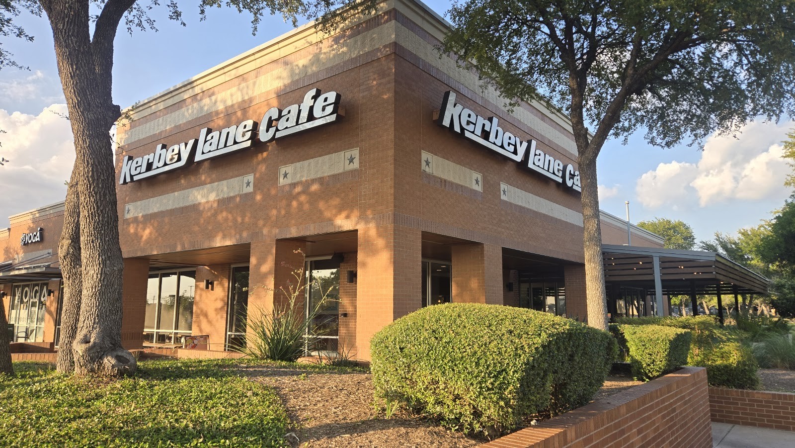 Kerbey Lane Cafe - Northwest: the place