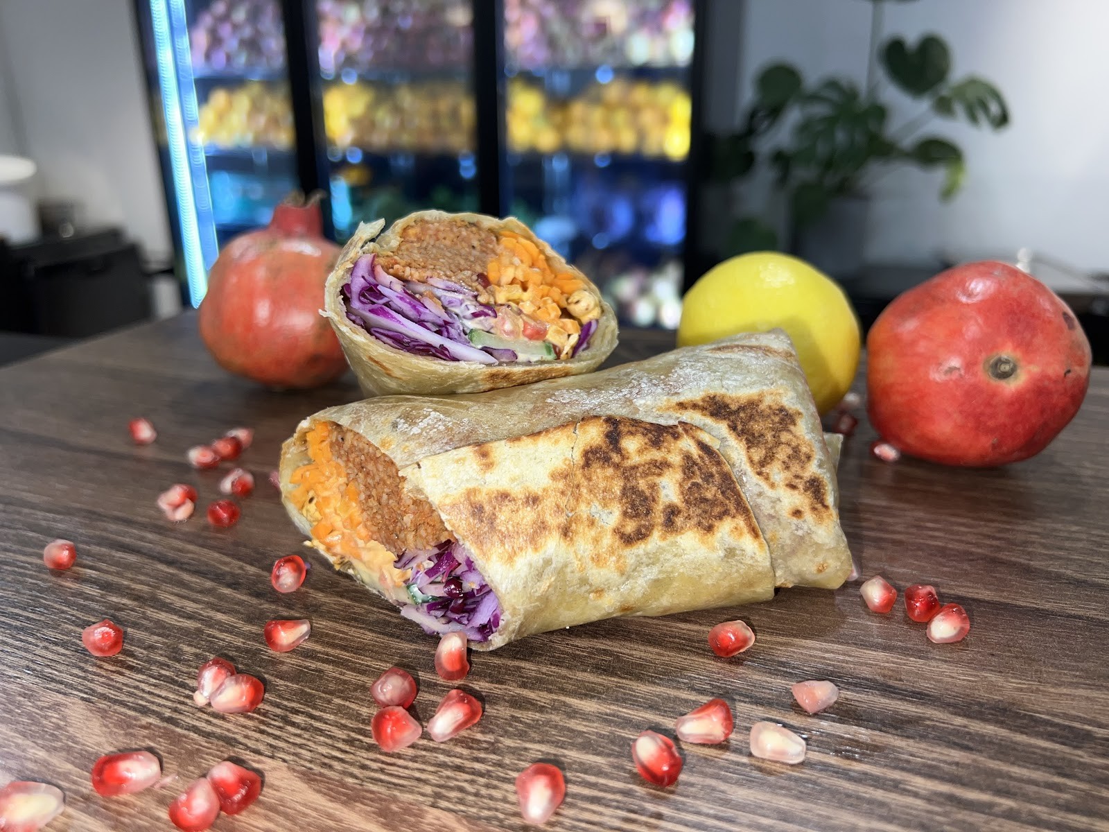 VRAPS by sour kitchen | vegan Çiğ Köfte wraps: food & drinks