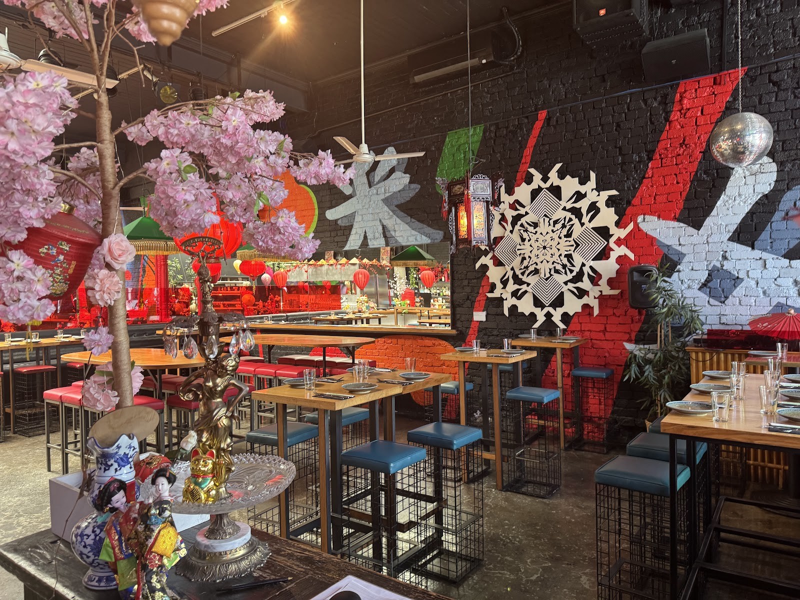 Rice Queen: the place