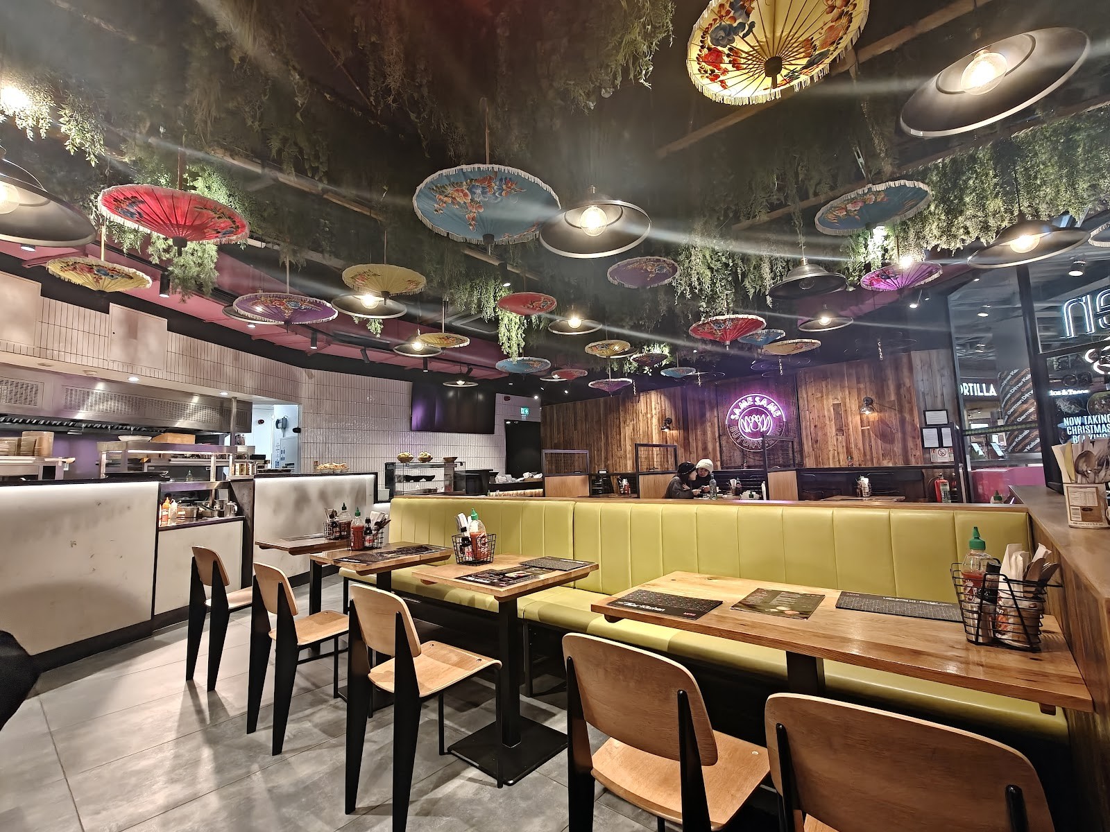 Thai Express Kitchen Edinburgh: the place
