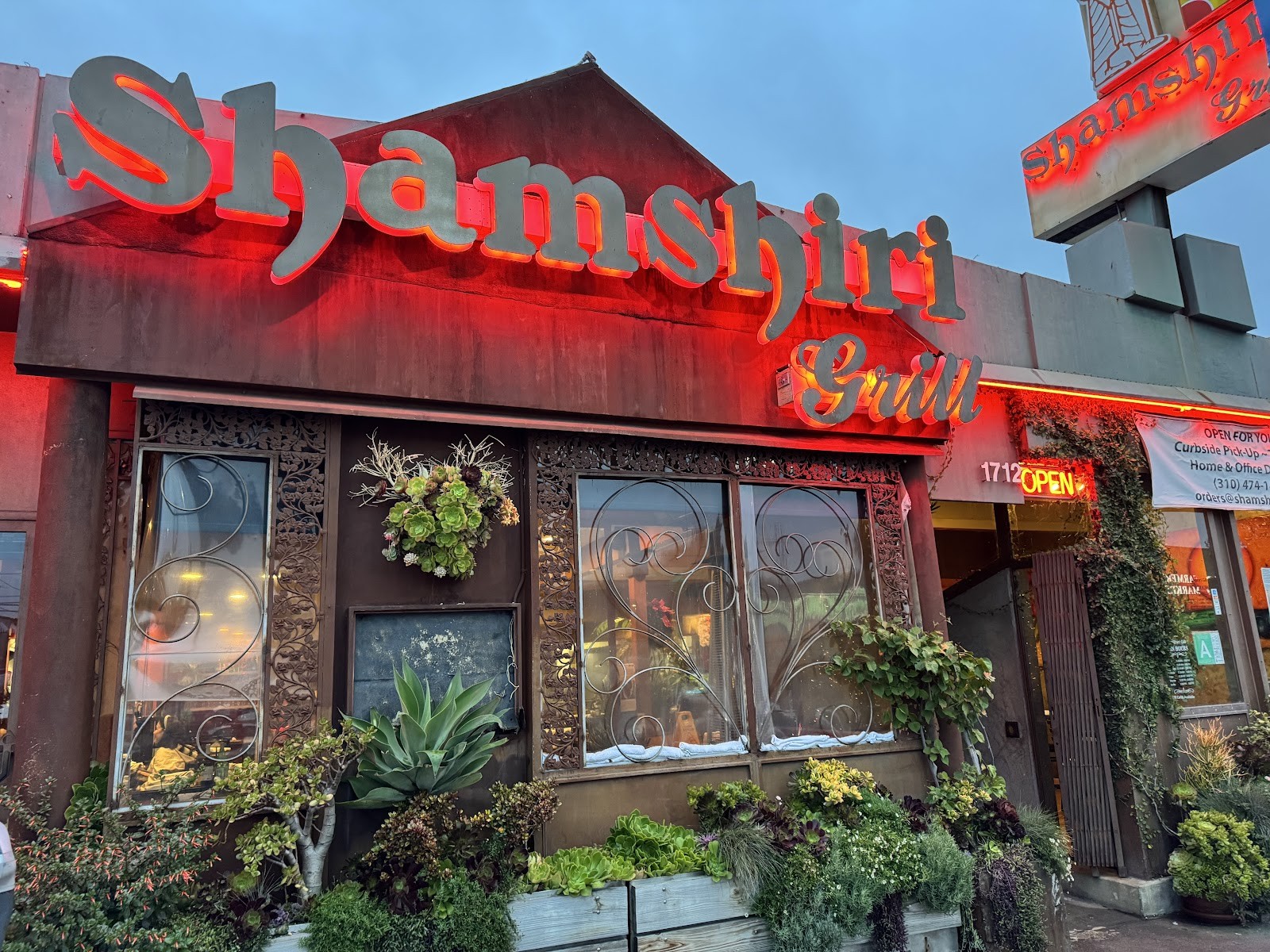 Shamshiri Grill: the place