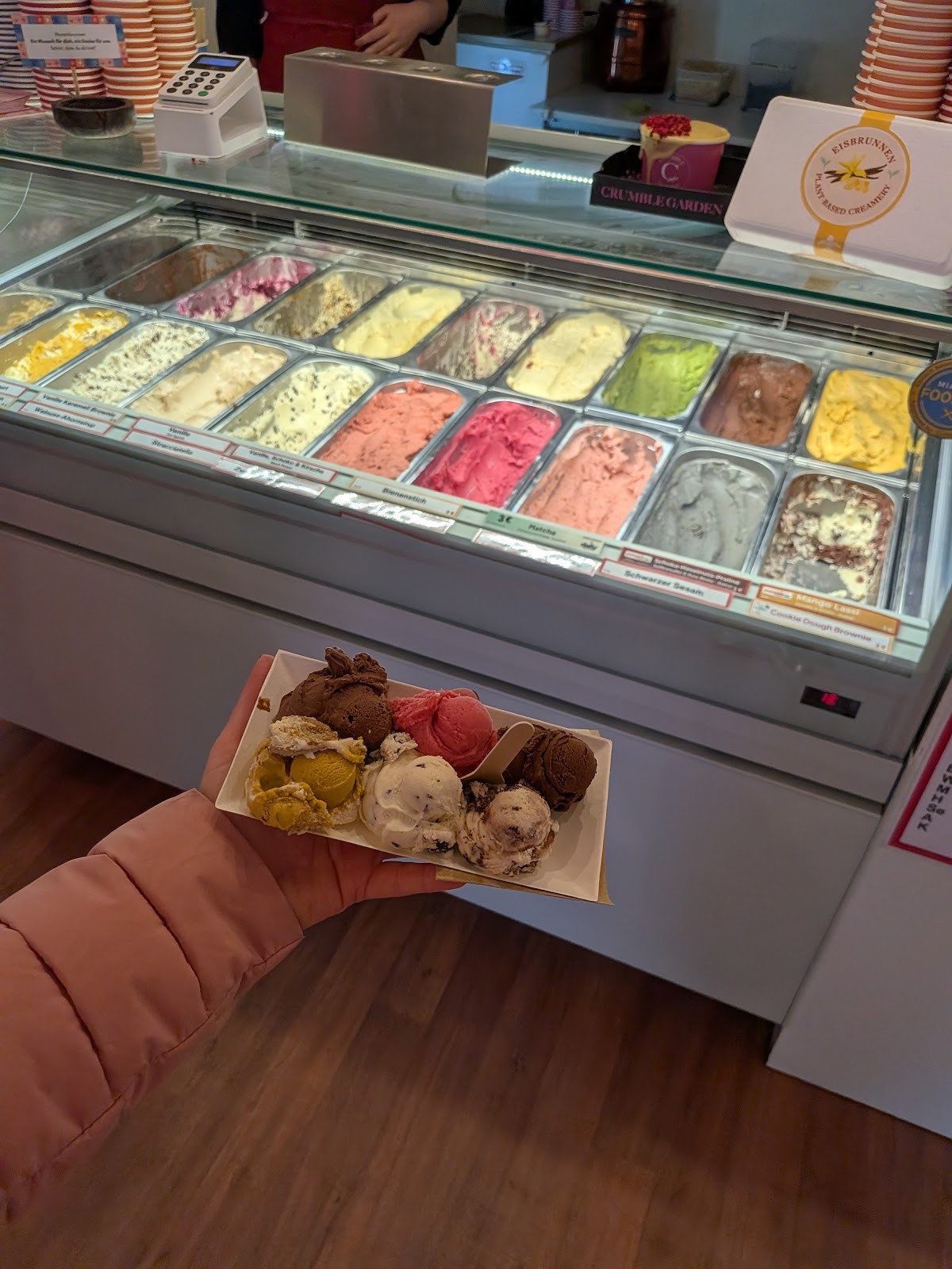 Eisbrunnen - Vegan Ice Cream: the place