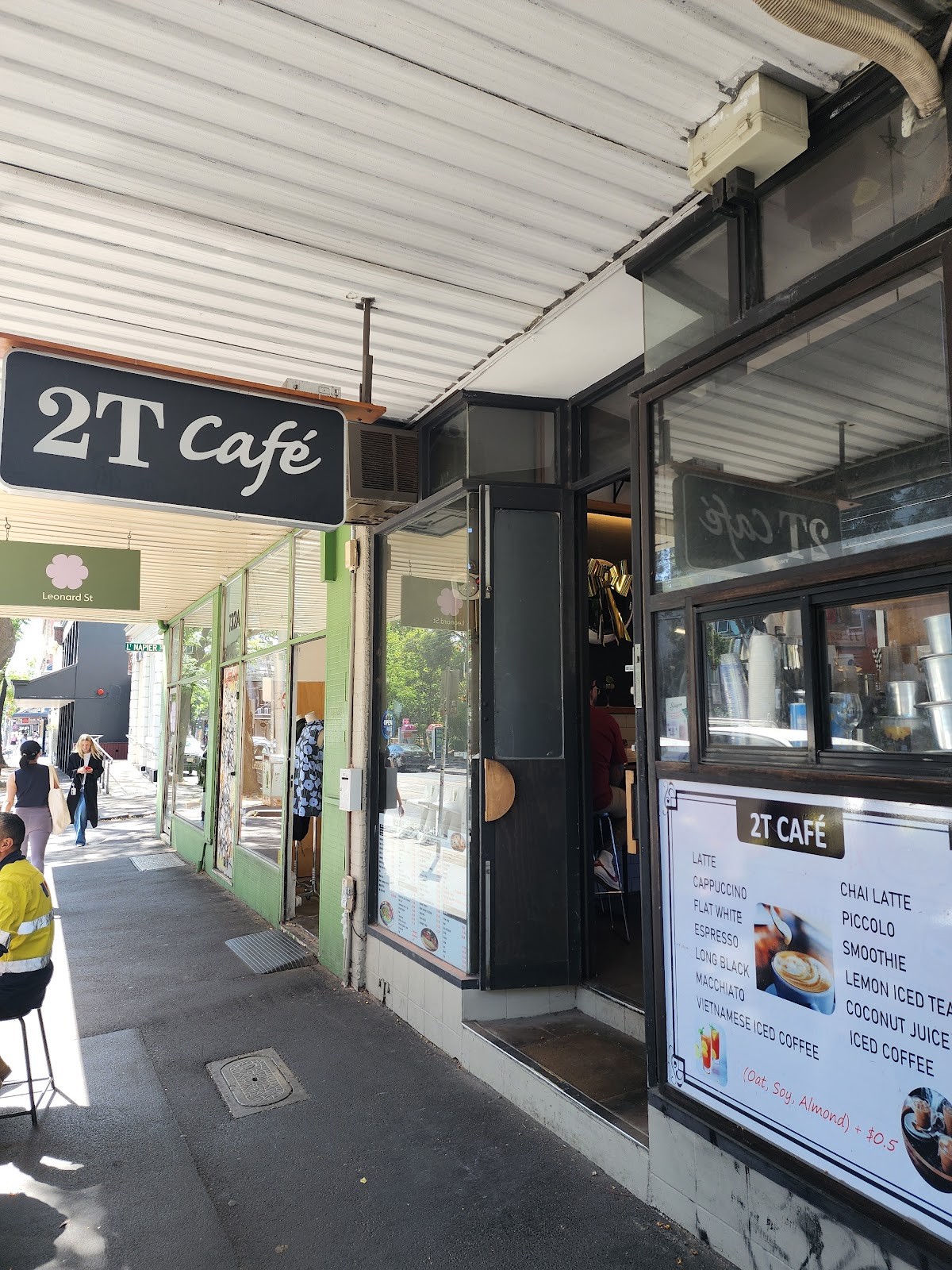 2T Cafe: the place