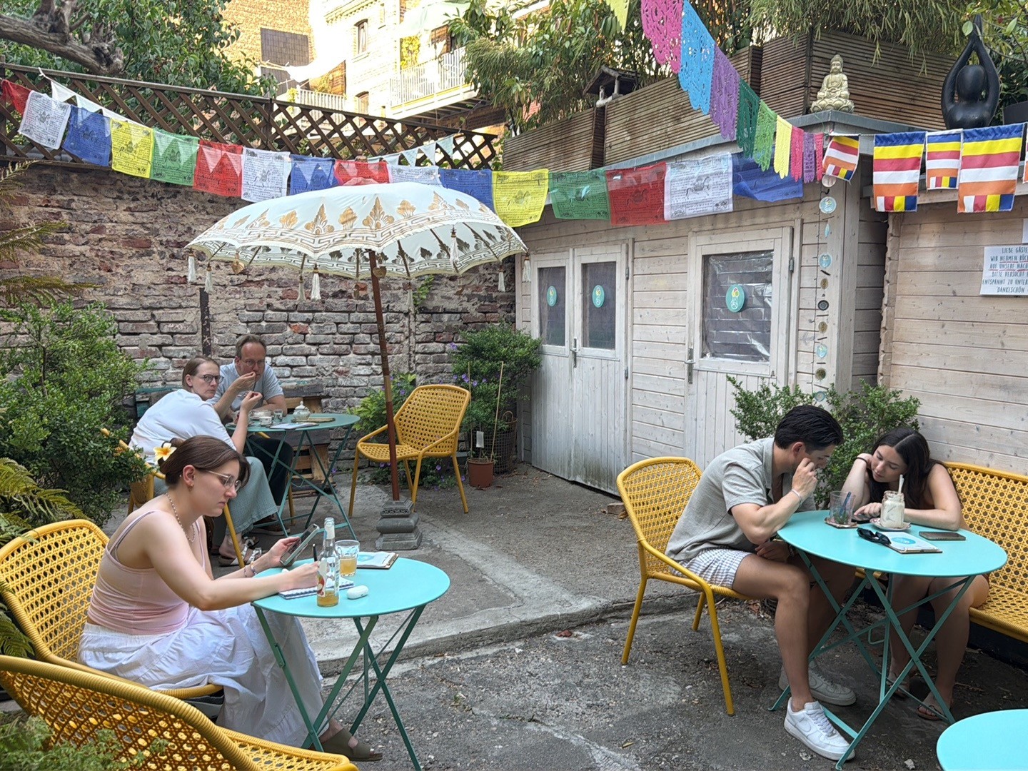 Die Eisdielerin: the place