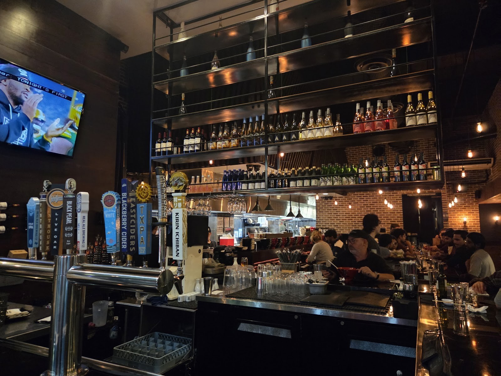 JINYA Ramen Bar - Austin: the place