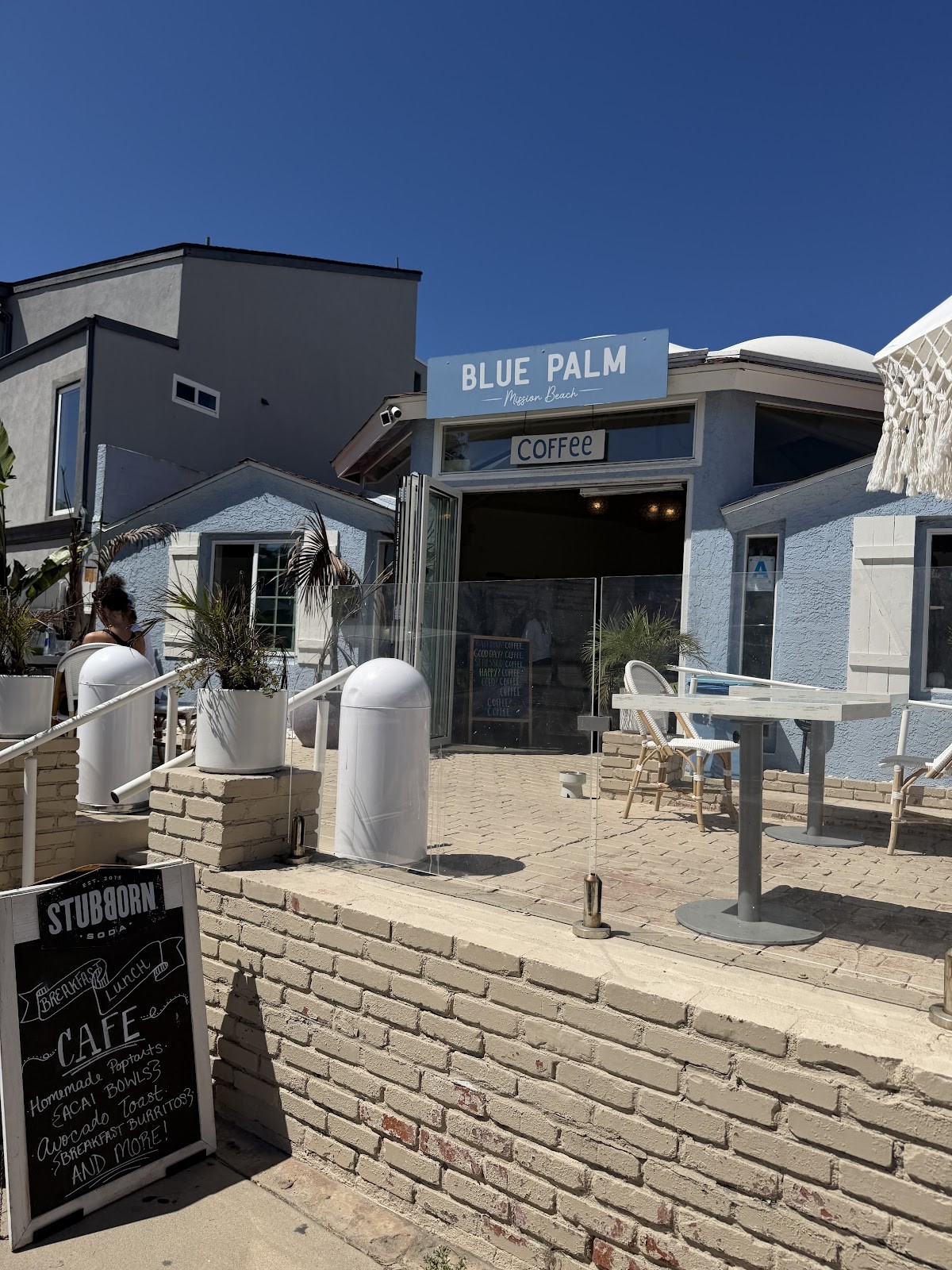 Blue Palm Mission Beach: the place