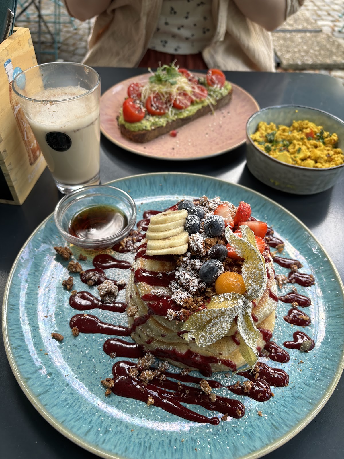 Emmi's Kitchen: food & drinks