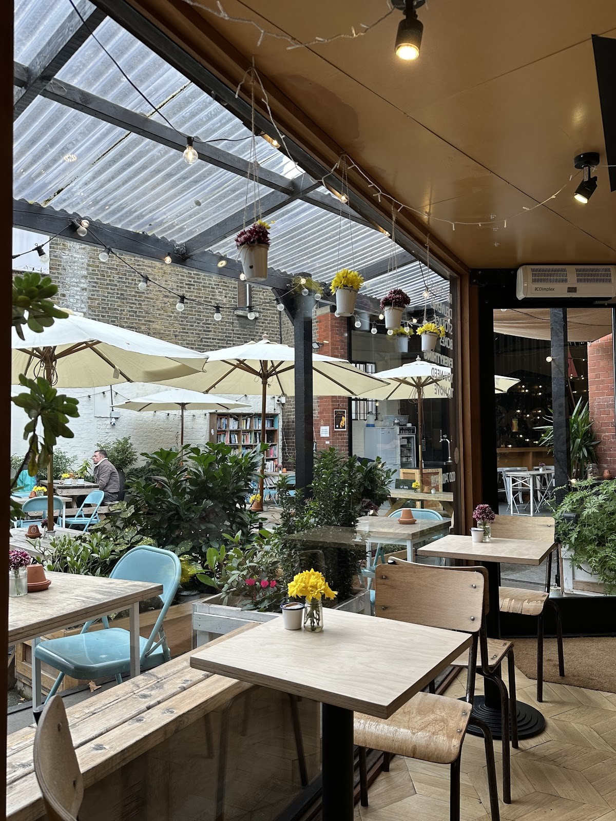 The Rocketvan Coffee Shop and The Box Shop Bar: the place
