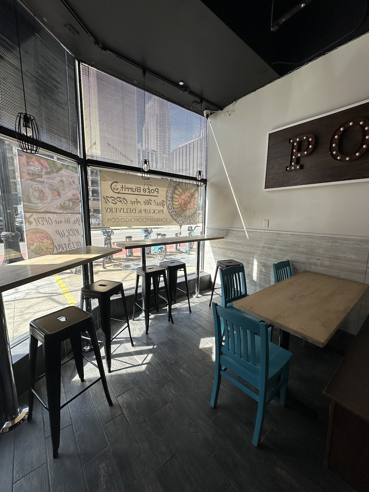 Poke Burrito South Loop: the place