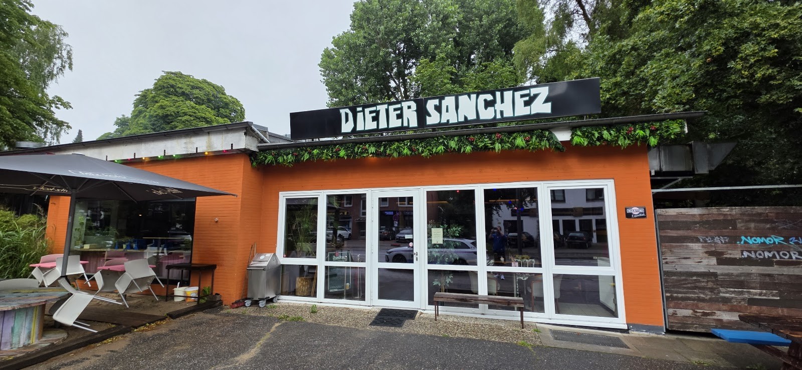 Dieter Sanchez - Home of Philly Cheesesteak - TANKBIER I BURGER I PULLED PORK: the place