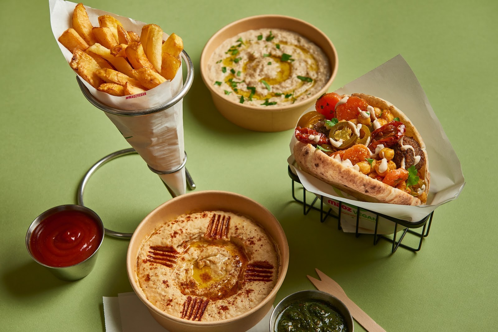 Maoz Falafel & Chips: food & drinks