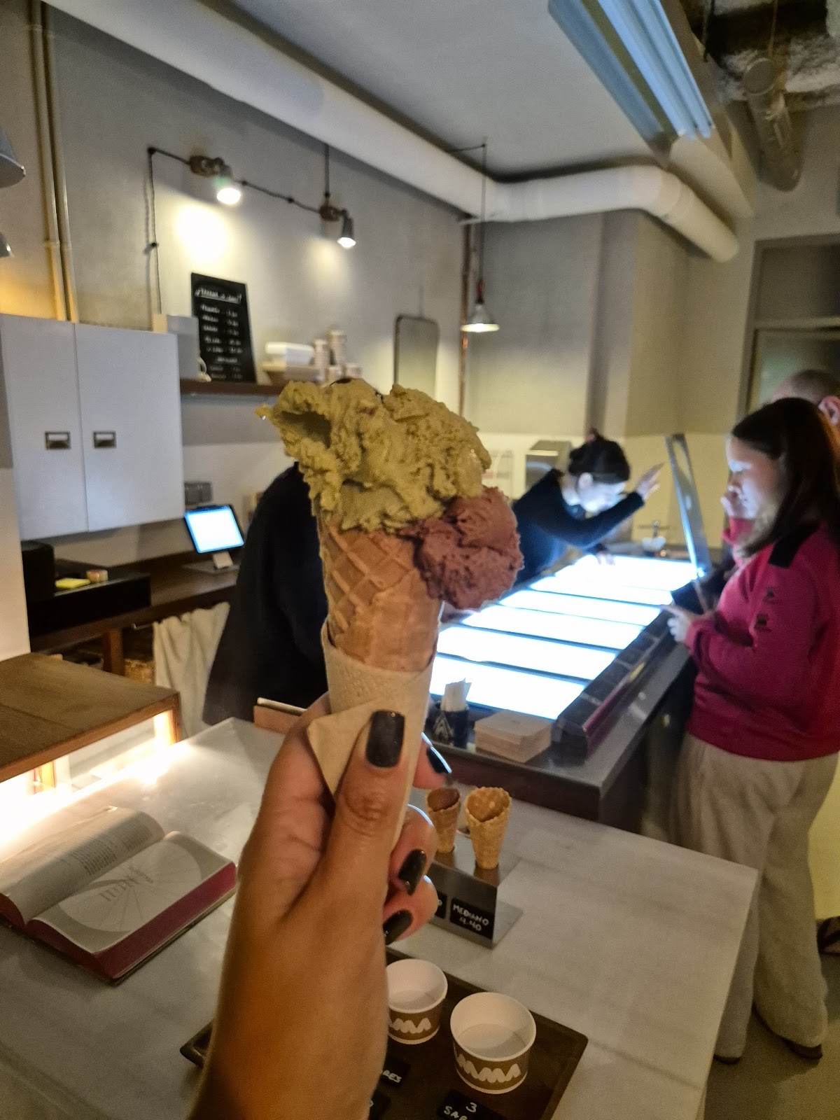 AMMA Gelato: food & drinks