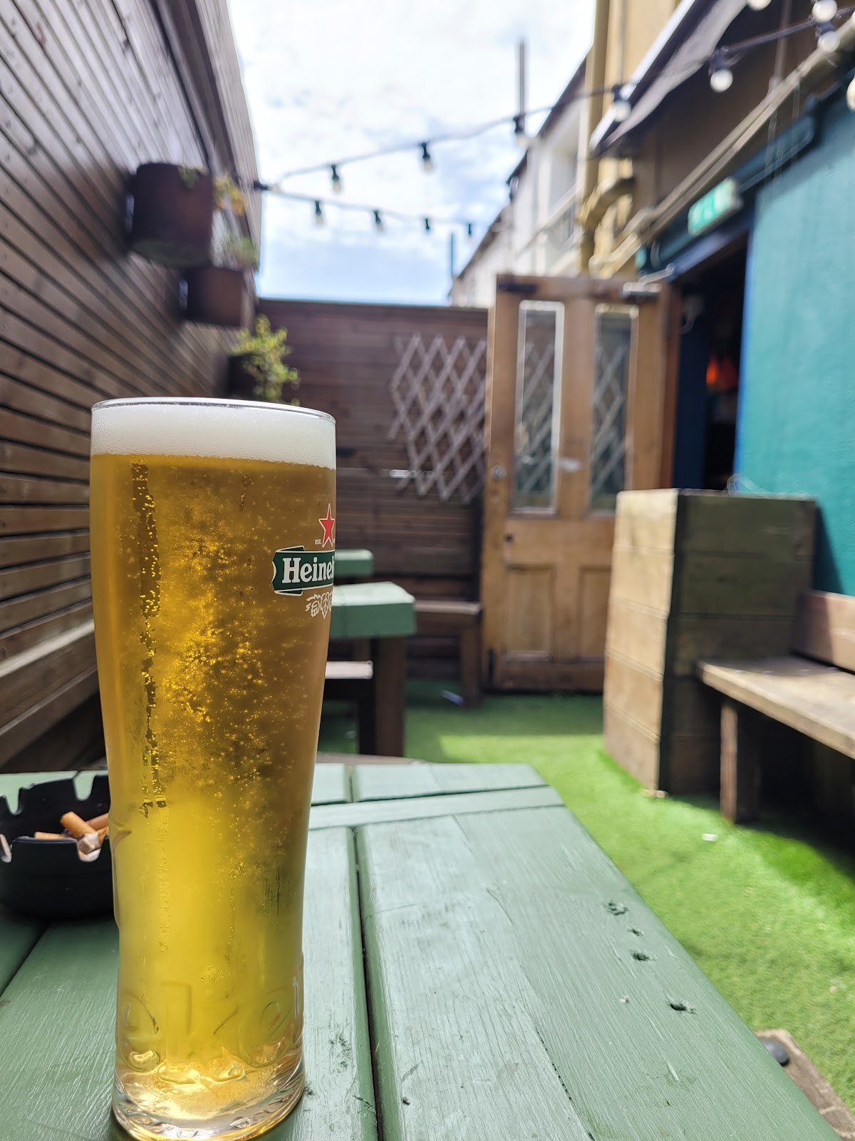 The Earth & Stars: food & drinks