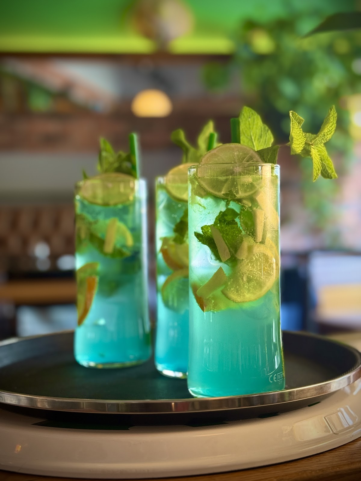 Vevi Vegan Rolls & Pots: food & drinks
