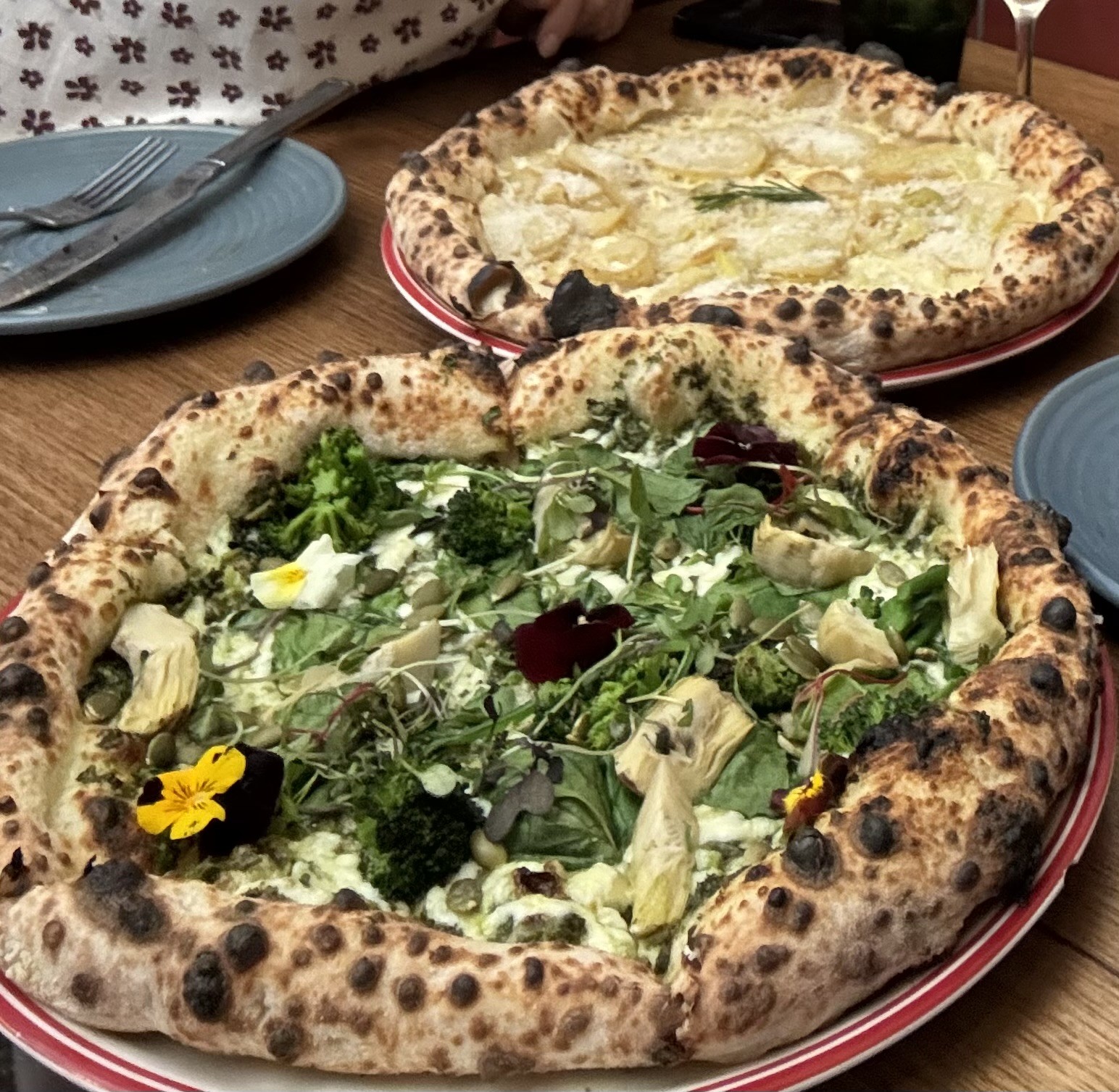 Red Sparrow Pizza: food & drinks