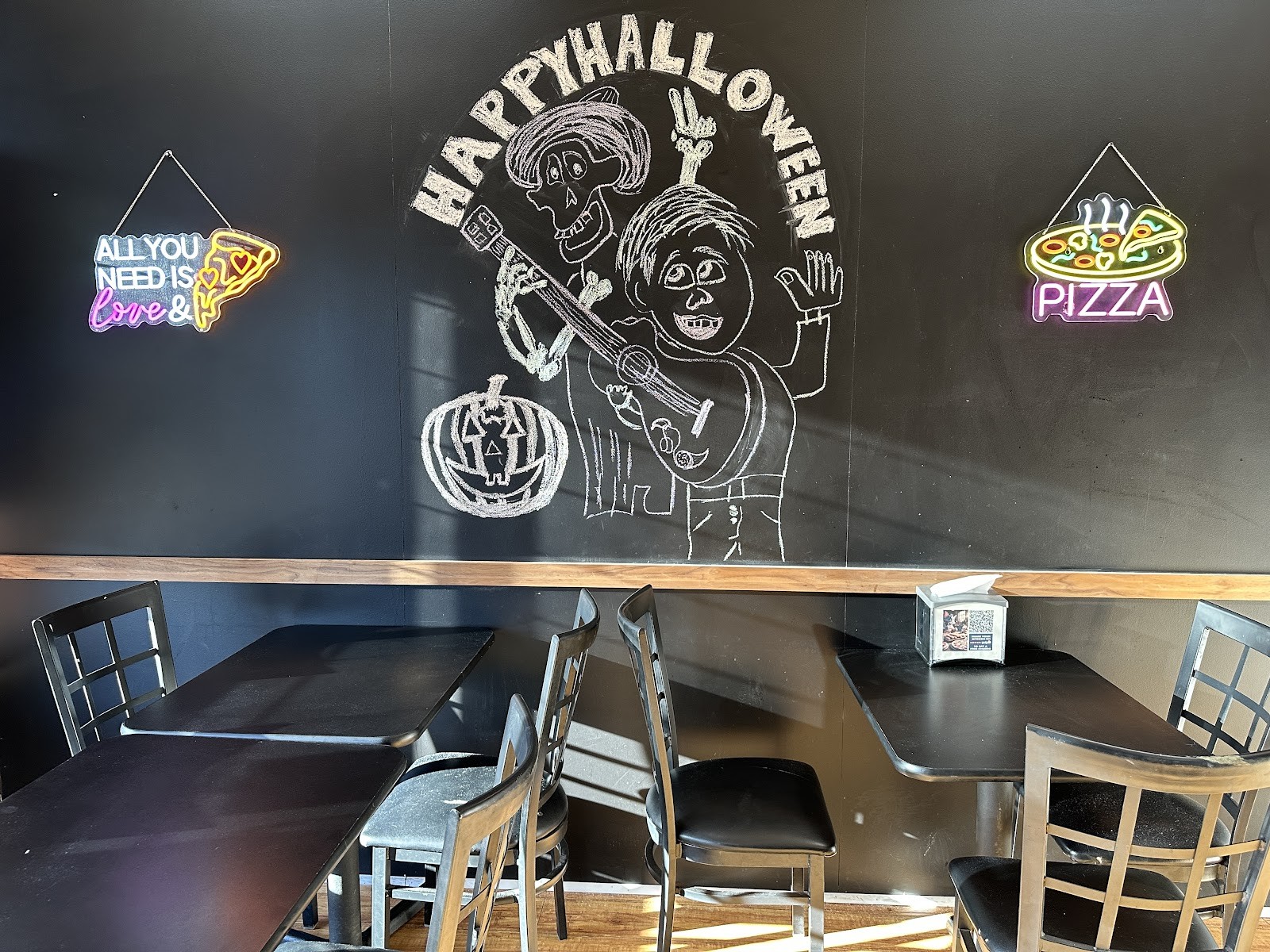 Mr. Pizza: the place